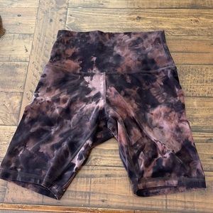 Lululemon size 4 align shorts 8”